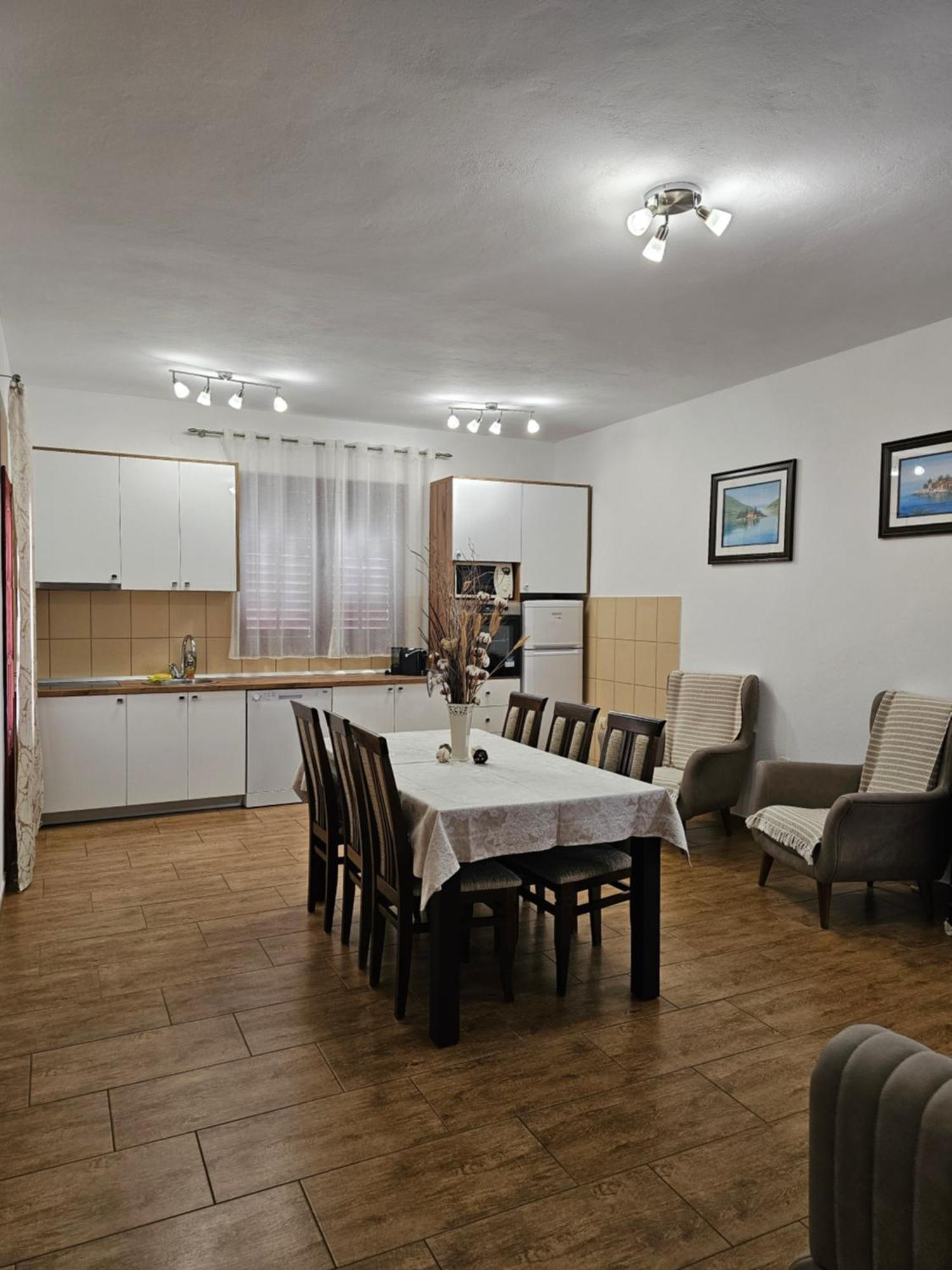 Apartments Nadja コトル エクステリア 写真